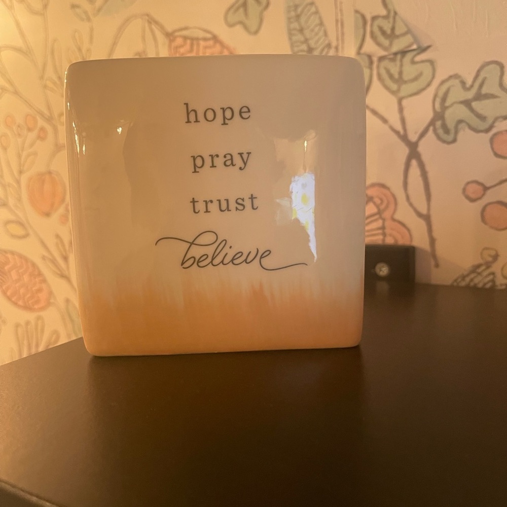 🙏🏻 NWT DaySpring Home Decor